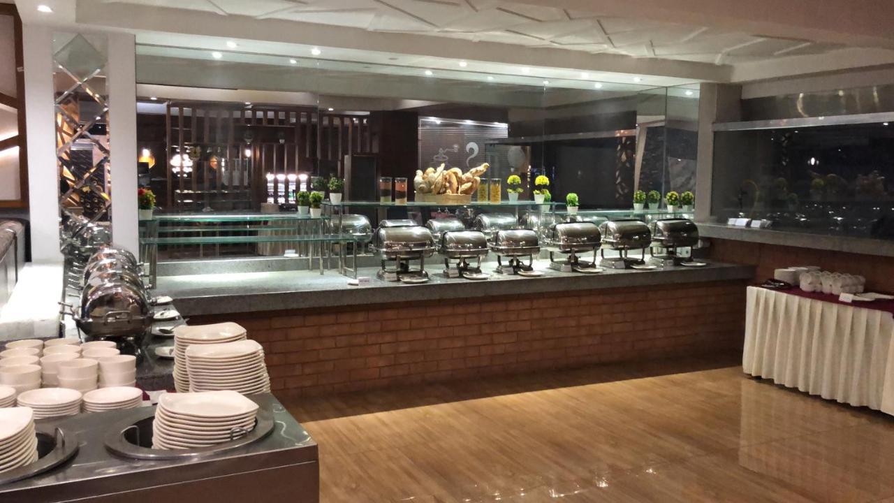 Grand Mongolia Hotel ラーワルピンディー エクステリア 写真