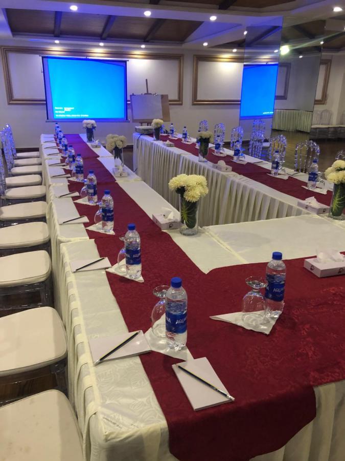 Grand Mongolia Hotel ラーワルピンディー エクステリア 写真