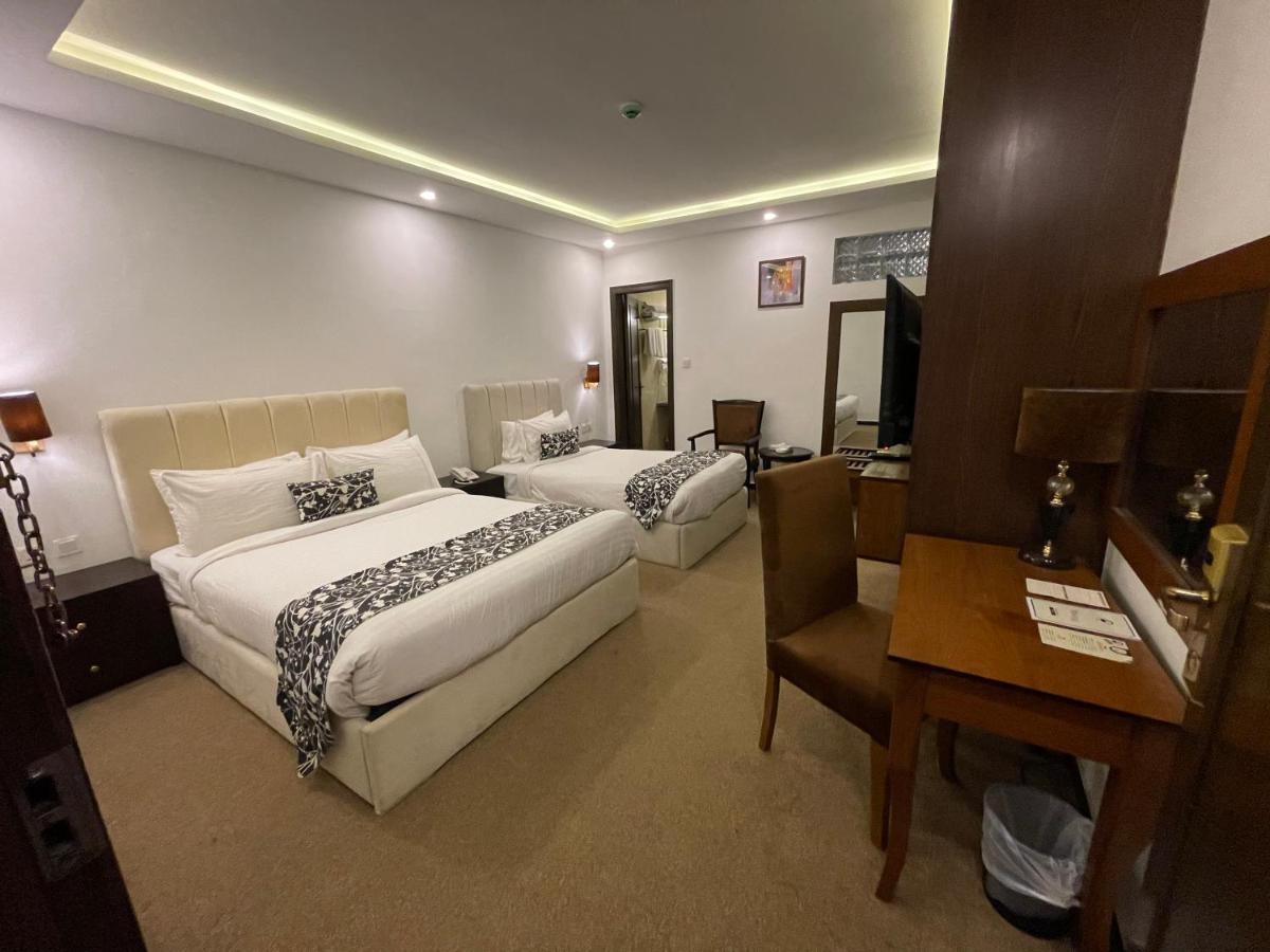 Grand Mongolia Hotel ラーワルピンディー エクステリア 写真